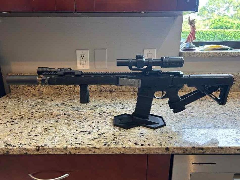 Daniel Defense DDM4V7